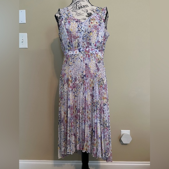 🧨SALE ANTHROPOLOGIE TRACY REESE FLORAL PLEATED FLORAL DRESS - Picture 3 of 8